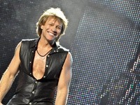 27459_bon-jovi-200-d00022393f8d8fcd67442