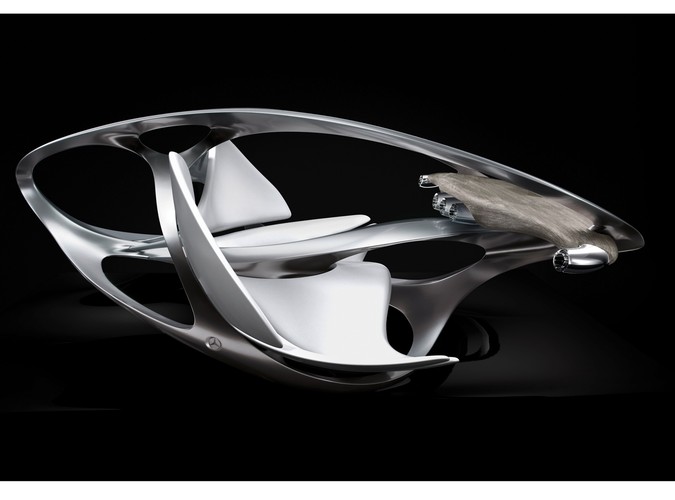 Rzeźba o nazwie Mercedes-Benz Aesthetics No. 2 to idea, która przybrała widzialny kształt.