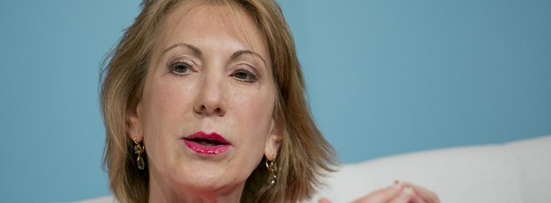 Cara Carleton "Carly" Fiorina Fiorina była dyrektorem generalnym od 1999 roku, kiedy 9 lutego 2005 roku została zmuszona do rezygnacji ze stanowiska. Akcje spółki skoczyły wtedy o 6,9 proc., a ich wartość rosła aż do wybuchu kryzysu finansowego.