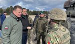 "Trenuj z NATO". Premier Morawiecki i minister Błaszczak na poligonie