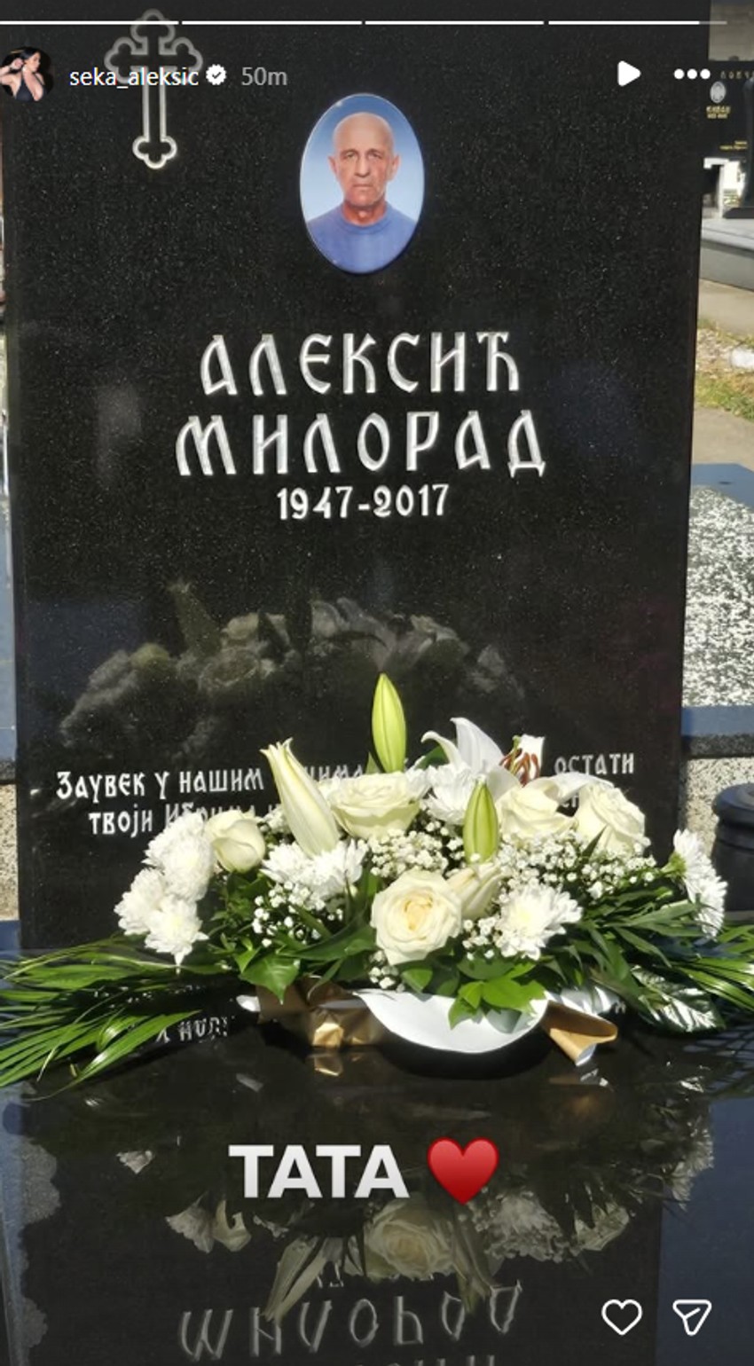 Seka Aleksić posetila očev grob