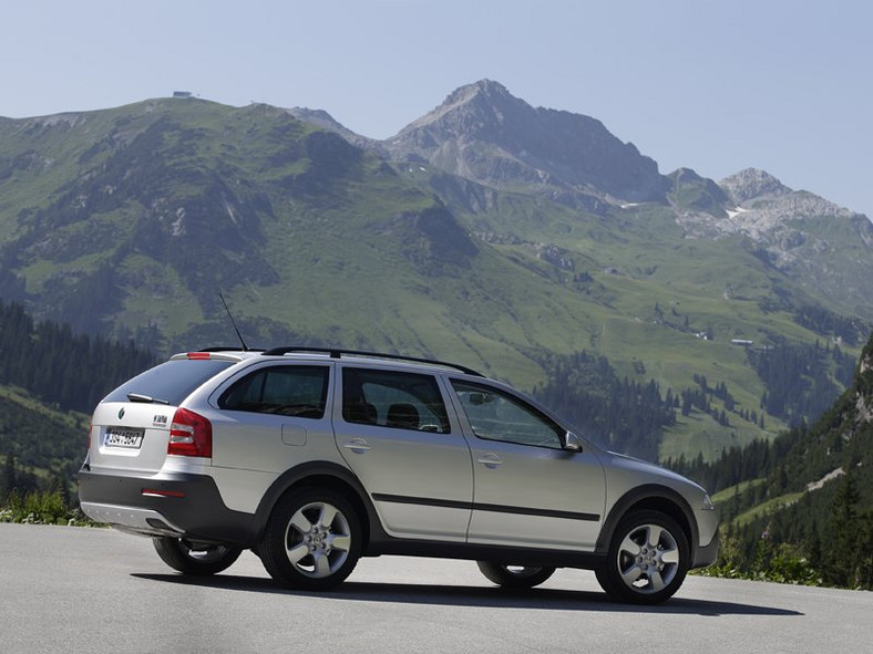 Škoda Octavia Scout: najnowsze informacje i zdjęcia