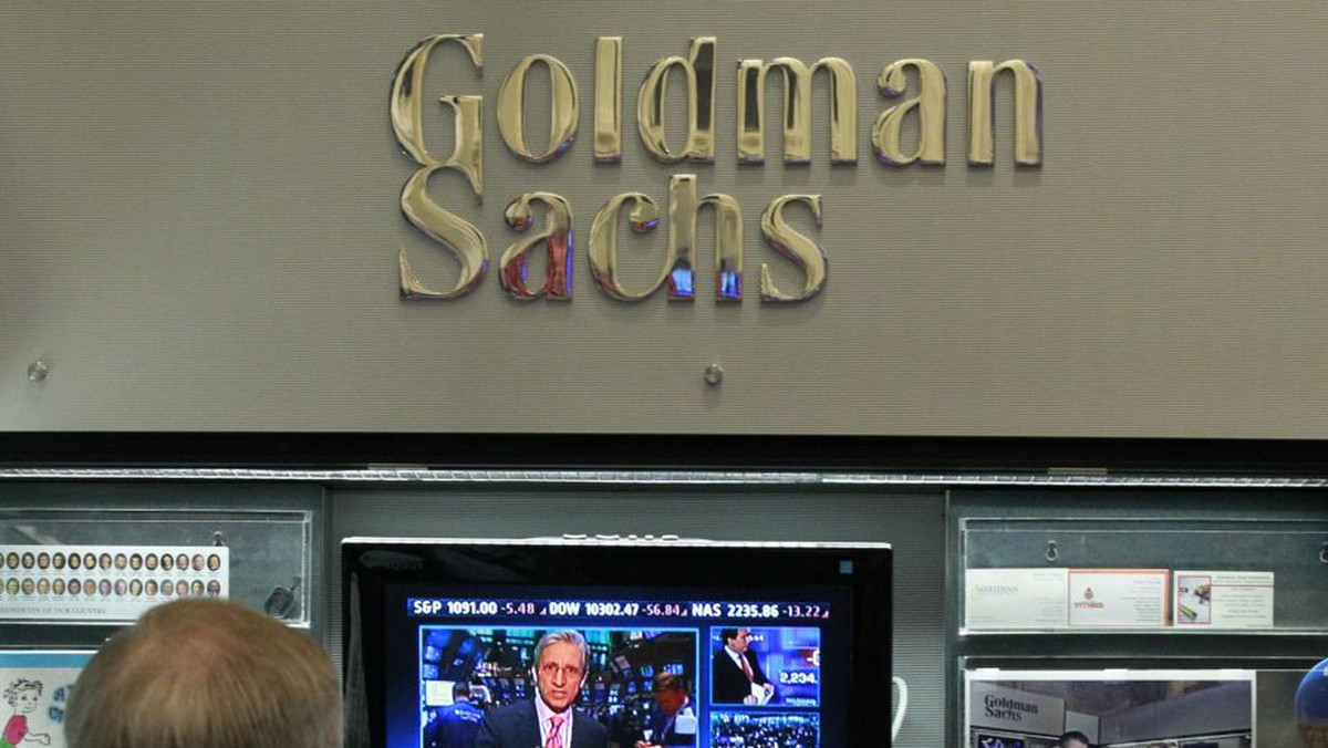 Odkąd kryzys na rynku kredytowym ustąpił, Goldman Sachs wrócił do tego, co robi najlepiej, czyli do zarabiania pieniędzy. Jednak wizerunkowe kłopoty banku rosną szybciej niż zyski.