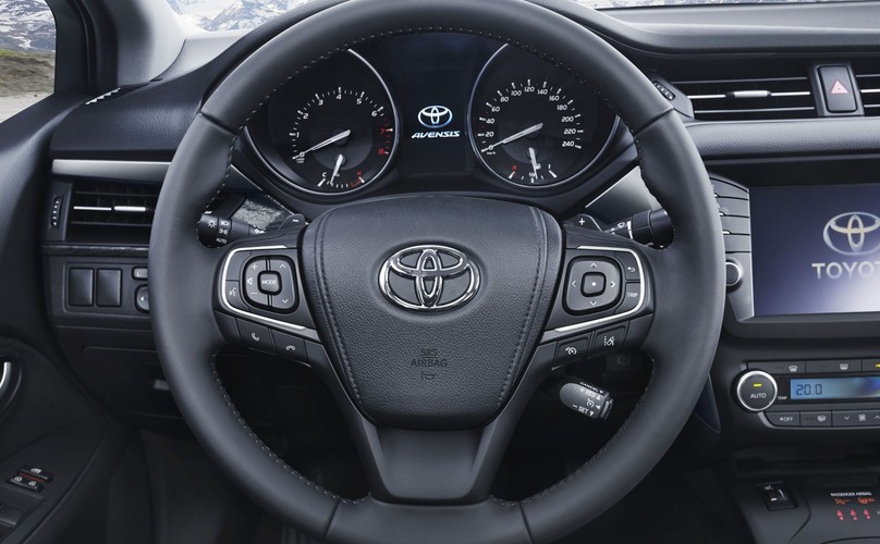 Toyota avensis - zdjęcie poglądowe