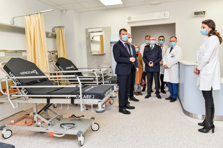 Mirović u poseti bolnice "Kamenica 3"