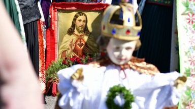 Boże Ciało 2022. Czy to dzień wolny od pracy? Czy trzeba iść do kościoła?