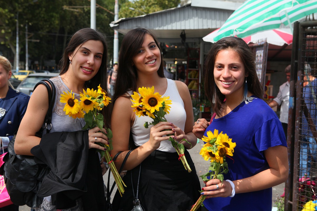 Septembar u Beogradu: Lepe žene prolaze kroz grad - Žena.rs