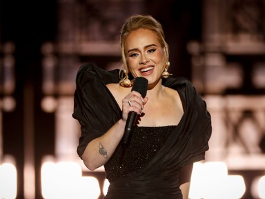 Adele Szaturnusz- tetoválásának sokkal mélyebb jelentése van, mint hinnéd!