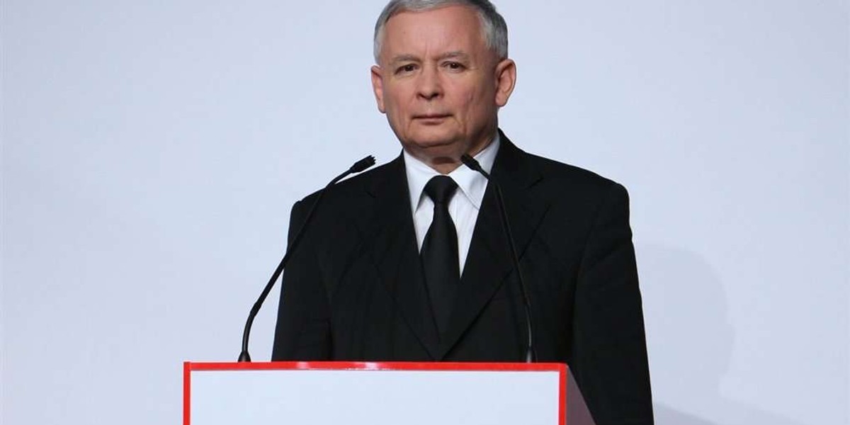 Kaczyński goni Komorowskiego!