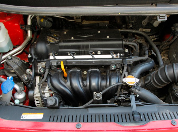 Kia Venga - Toyota niech się schowa