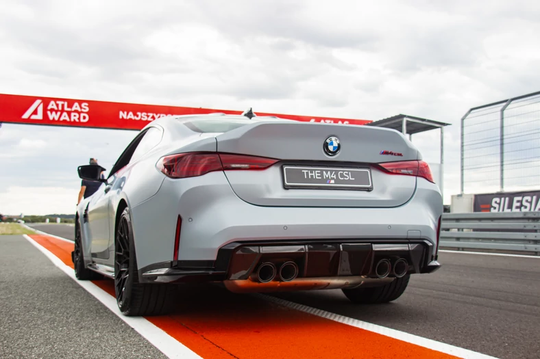 BMW M4 CSL