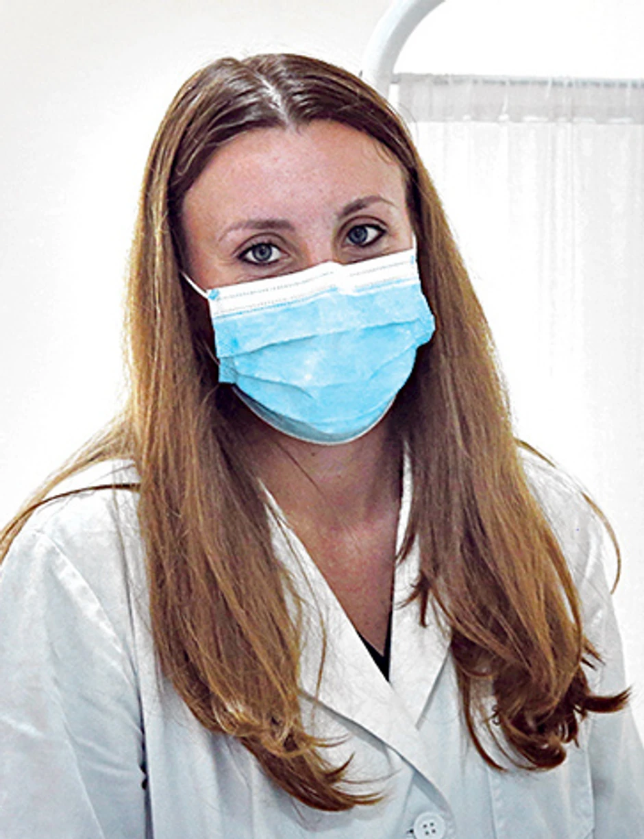 Bukvalno svakog dana smo u kontaktu sa bolesnima i odlazimo u ustanove gde ima virusa, zaraze. Svugde smo bili, kaže mlada doktorka Katarina Šerović