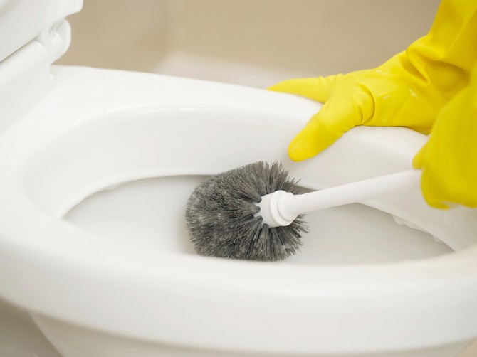 Klasična četka za wc šolju odlazi u zaborav!