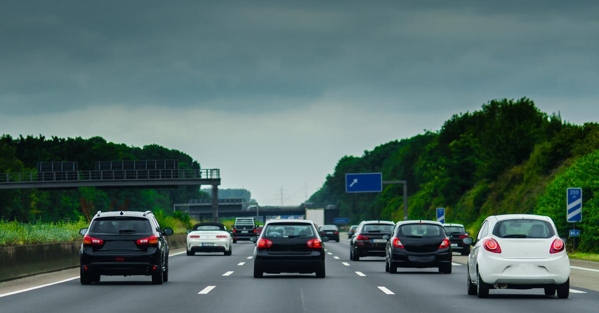  Polsce daleko do liderów. Oto najbardziej zmotoryzowane regiony Europy MAPA