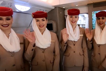 Jak zostać stewardessą w liniach Emirates