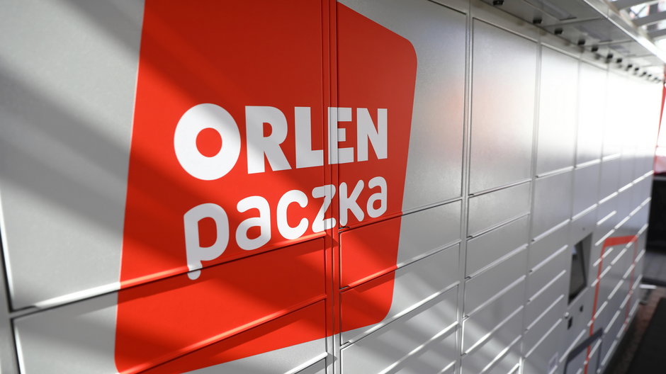 Paczkomat należący do Orlenu