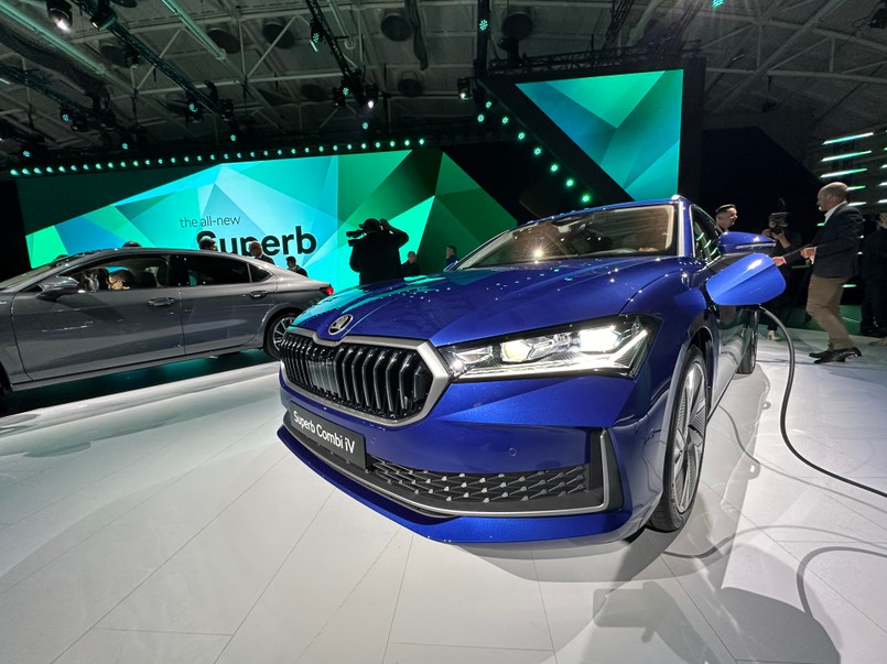 Nowa Skoda Superb