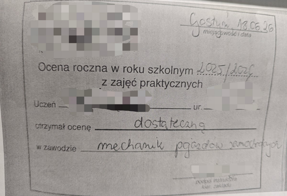 Uczeń gostyńskiej zawodówki będzie się tłumaczył przed sądem. Powodem trójka w dzienniku