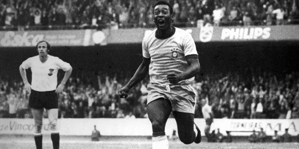 Dzięki technologii można zobaczyć najpiękniejszego gola w karierze Pele. 