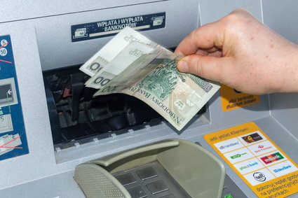UOKiK sprawdzi, jak banki reagują na kradzieże pieniędzy z kont