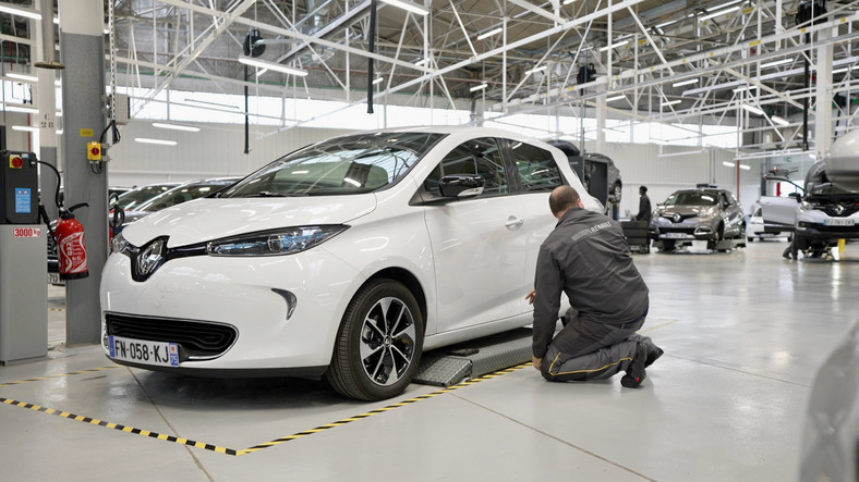 Fabryka samochodów używanych — Renault Factory VO i Refactory