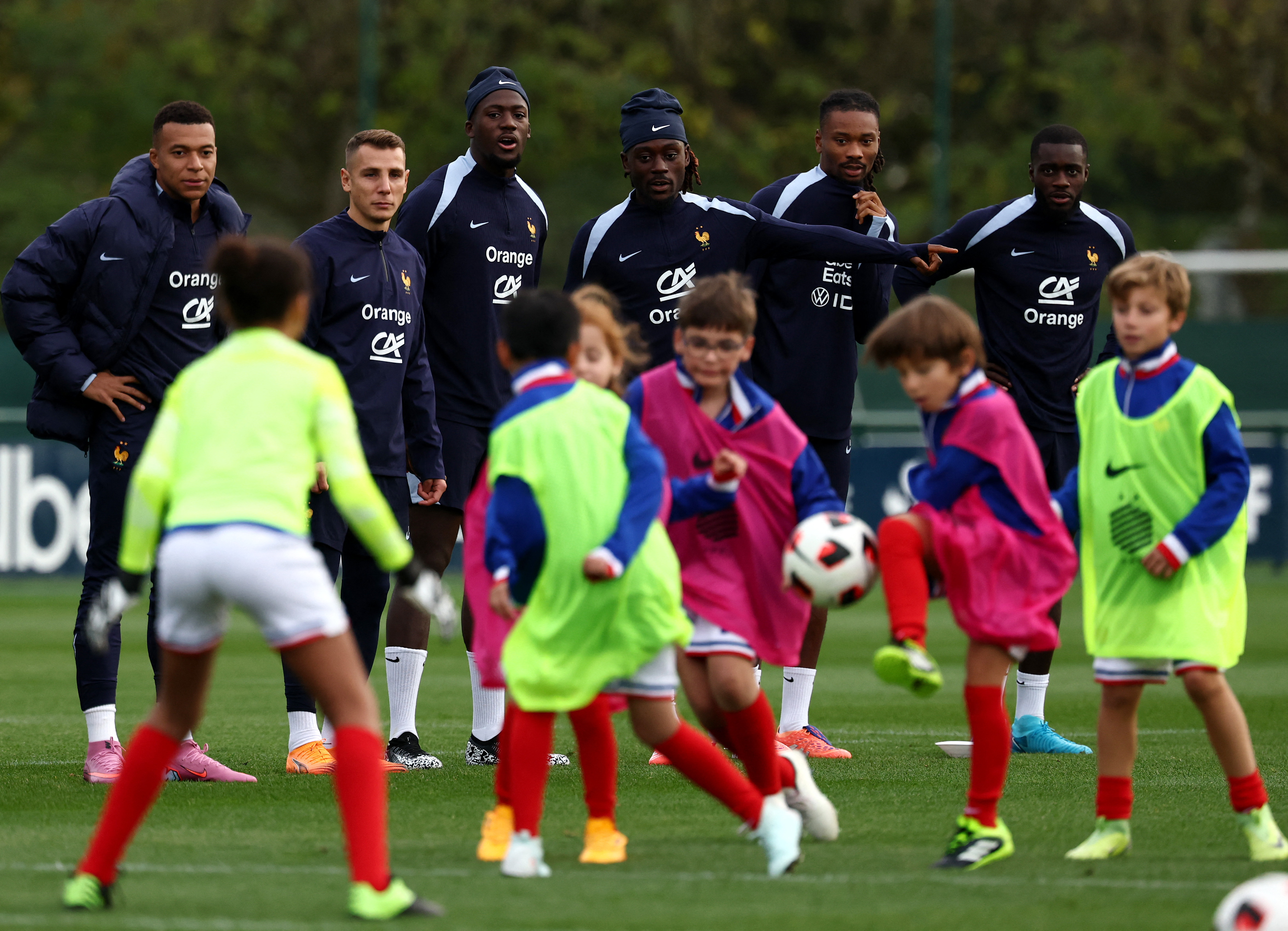 Mbappé pourrait débuter sur le banc contre l'Azerbaïdjan
