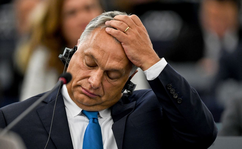 Viktor Orbán mówi wprost: mając kontrolę nad granicami, wpuszczą imigrantów.