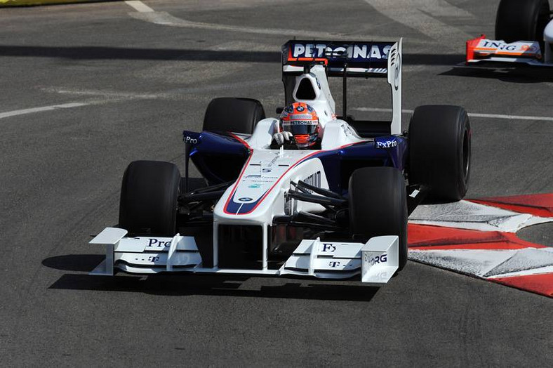 Grand Prix Monaco 2009: Button królem, Kubica w garażu (fotogaleria)