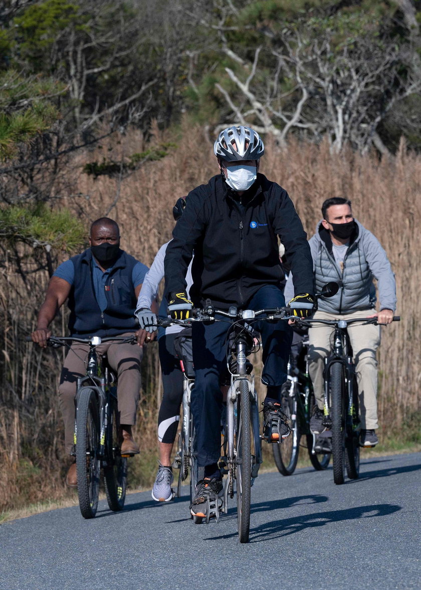 Joe Biden na rowerze