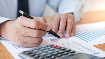 Dieta z tytułu podróży służbowej na terenie kraju [STAWKI]