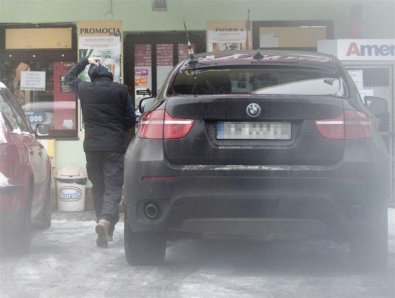 Zobacz, czym Małysz jeździ po bułki