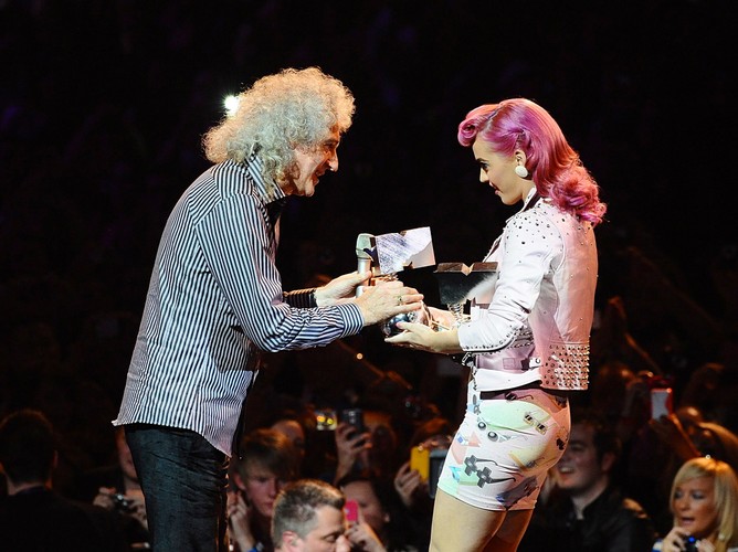 Brian May i Katy Perry