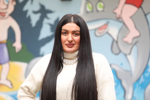 ĆERKA ĐOLETA ĐOGANIJA SE IZ DUBAIJA HITNIM LETOM VRATILA U SRBIJU Zahvaljuje se zbog evakuacije: "Posle straha i neizvesnosti, ovo se ne zaboravlja"