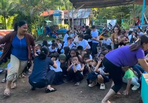 Reakcija školske dece na jak zemljotres u ponedeljak, 8. juna 2026. godine na Filipinima