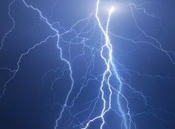 Ojciec i syn rażeni piorunem