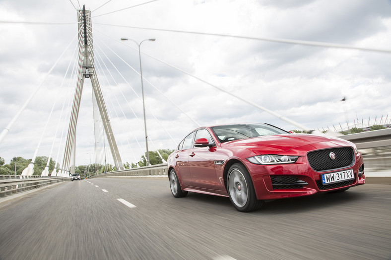 Jaguar XE 25d AWD R-Sport