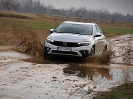 Fiat Tipo Cross to kompakt na bezdroża?