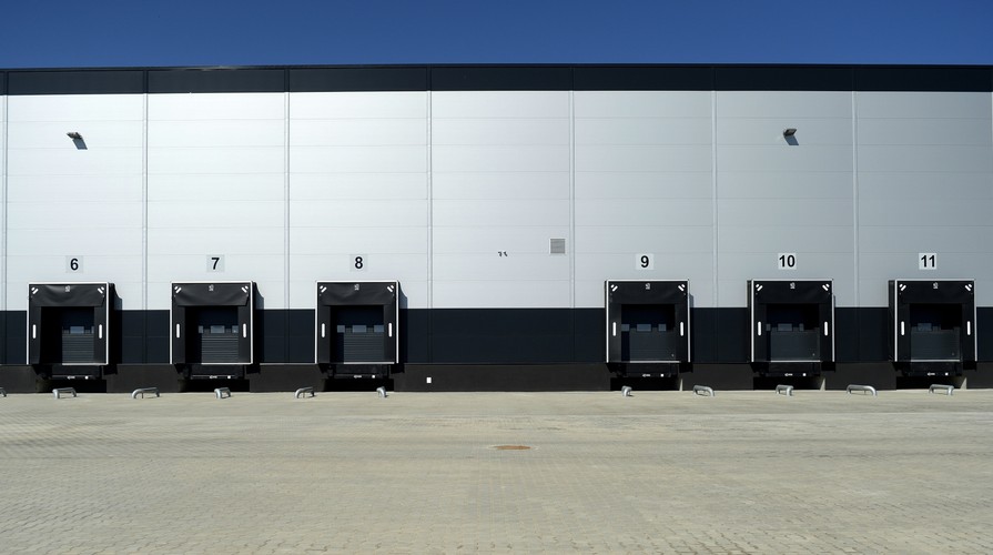 Według szacunków pracę na terenie parku może znaleźć nawet 2 tys. osób. Zatrudnienie będą mogły znaleźć osoby w różnych sektorach, w szczególności w zakresie magazynowania przesyłek, konfekcjonowania towarów, na liniach produkcyjnych lub montażowych, w usługach, gastronomii, w obsłudze serwisowej samochodów dostawczych.<br>huk/ pz/
<br><br> fot.(ukit) PAP/Darek Delmanowicz