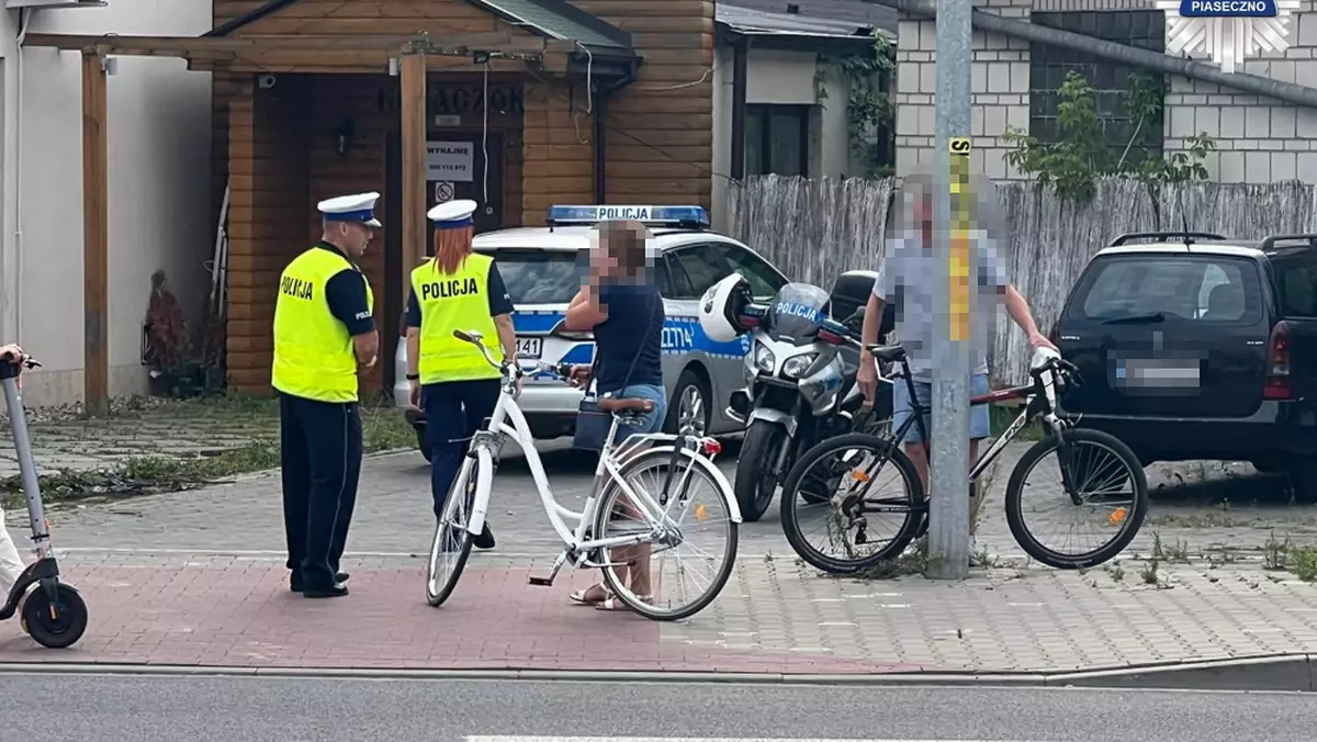 Policjanci za pomocą drona upominali pieszych i rowerzystów