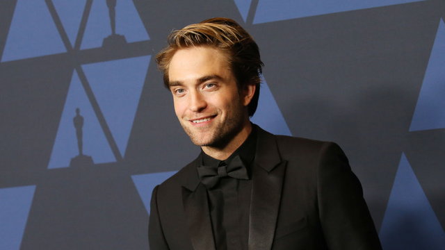 Robert Pattinson bevallotta, hogy rendszeresen hazudni szokott az interjúk közben