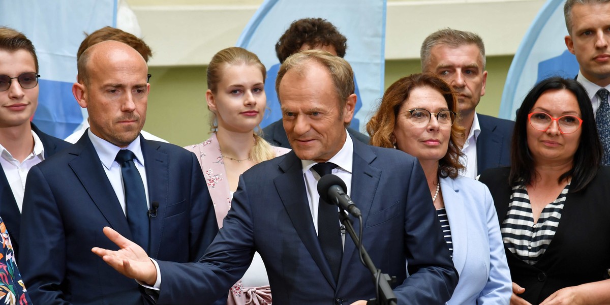 Donald Tusk powrót do polskiej polityki zaczął od spotkań w Szczecinie.