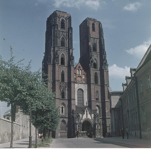 Wrocław, Katedra św. Jana Chrzciciela podczas odbudowy, 1968 r.