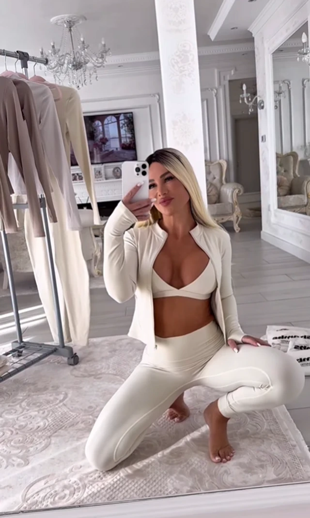 STANIJA DOBROJEVIĆ VIŠE NE IZGLEDA OVAKO: Starleta napravila drastičnu transformaciju, ova fotka nikoga ne ostavlja ravnodušnim