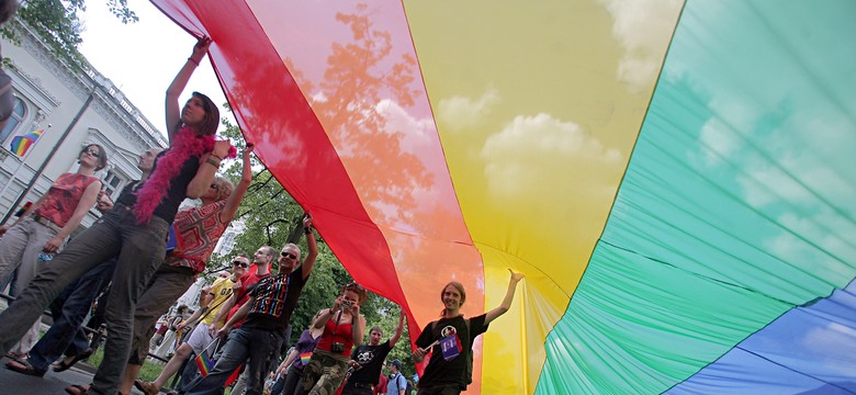 Geje: Nie promujmy Buzka, bo to homofob!