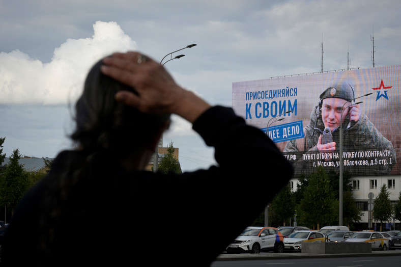 "Dołącz do swoich". Kampania reklamująca rekrutację do armii. Moskwa. 20.07.2023 r.