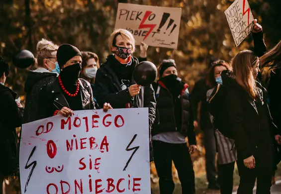 Parlament Europejski przyjął rezolucję ws. aborcji w Polsce. "Orzeczenie TK zagraża zdrowiu i życiu kobiet"