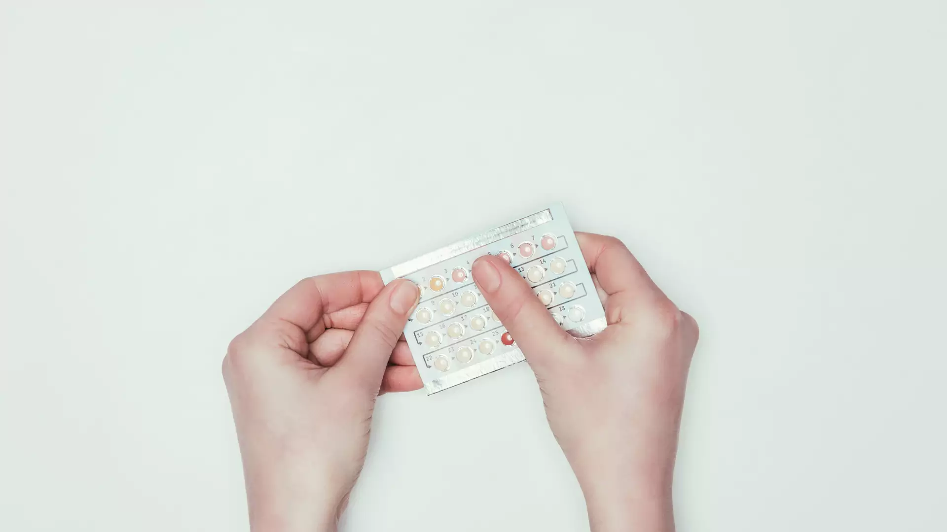 Tabletki antykoncepcyjne mogą wpływać na to, że kobiety wybierają nieodpowiednich partnerów