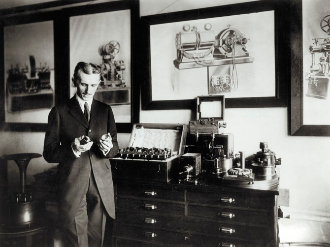 Nikola Tesla