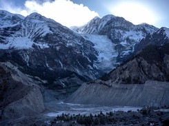 Bartek Ziemski zjechał na nartach z Annapurny. Atak szczytowy trwał około 10 godzin