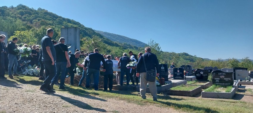 Sahranjen Andrej Simić (13) u Niškoj Banji